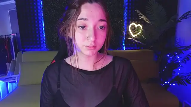 YasmineWest online show from 12.11.24