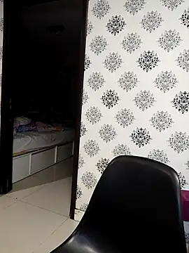 Snapshot of samilux5 chatting on 03.18.25 samilux5 online show from 03.18.25