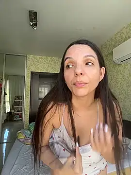 Snapshot of samilux5 chatting on 11.13.25 samilux5 online show from 11.13.25