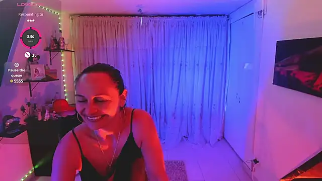 Snapshot of lollita_23_ chatting on 02.14.25 lollita 23 online show from 02.14.25