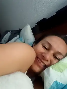 Snapshot of lollita_23_ chatting on 03.07.25 lollita 23 online show from 03.07.25