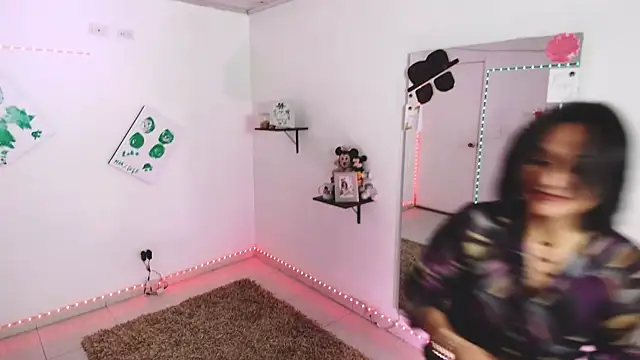 Snapshot of lollita_23_ chatting on 09.26.25 lollita 23 online show from 09.26.25