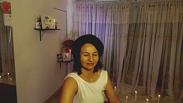 Snapshot of lollita_23_ chatting on 10.18.25 lollita 23 online show from 10.18.25