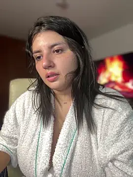 Snapshot of horny_roomiess chatting on 02.25.25 horny roomiess online show from 02.25.25