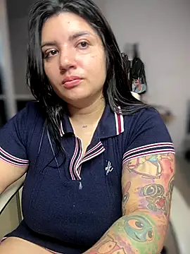 Snapshot of horny_roomiess chatting on 09.15.25 horny roomiess online show from 09.15.25