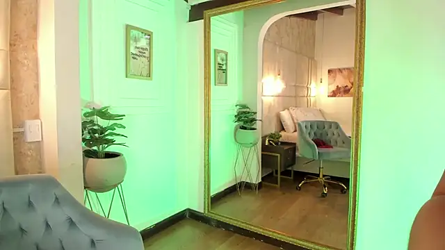 Victoria-Harper online show from 02.28.25