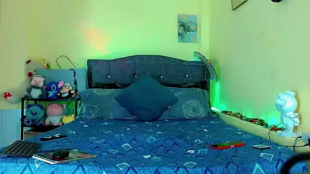 Liamscott  online show from 03.21.26