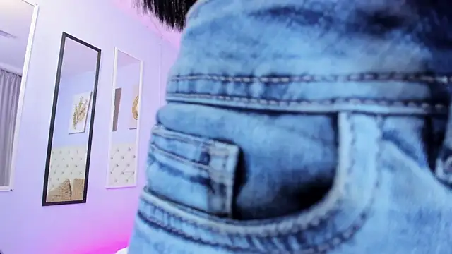 Snapshot of sarah_cruzz_ chatting on 12.10.24 sarah cruzz online show from 12.10.24