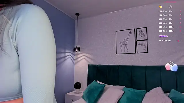 katherin smith  online show from 12.10.24