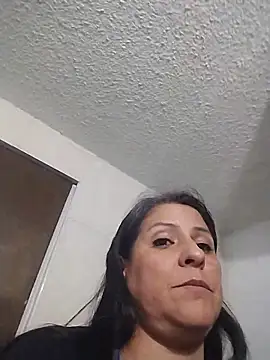 Snapshot of LucifernandaSw chatting on 04.11.26 LucifernandaSw online show from 04.11.26