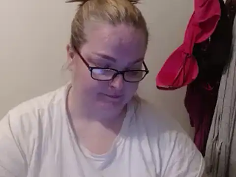 SexyWhiteChocolate online show from 01.08.25