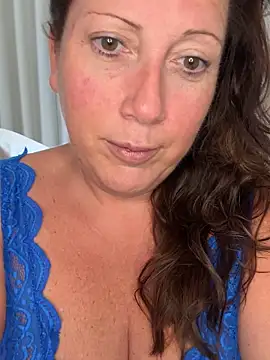 xsexycurvymilf online show from 09.22.25