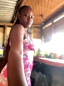 Dellah26 online show from 09.19.25