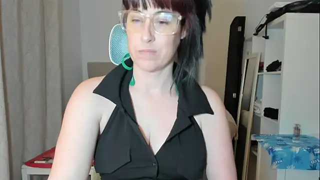 Snapshot of emmita69_ chatting on 02.08.26 emmita69 online show from 02.08.26