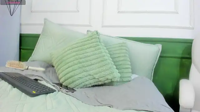 nikkita ubba online show from 09.23.25