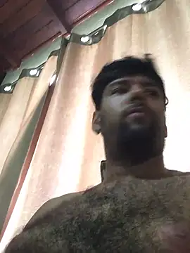 Snapshot of Luksmen chatting on 12.13.24 Luksmen online show from 12.13.24