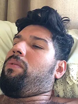 Snapshot of Luksmen chatting on 12.19.24 Luksmen online show from 12.19.24