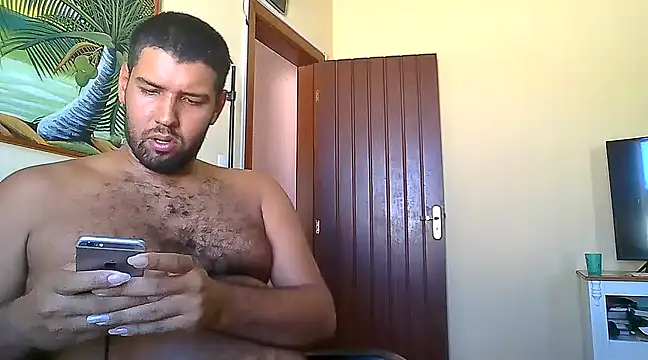 Snapshot of Luksmen chatting on 02.25.25 Luksmen online show from 02.25.25