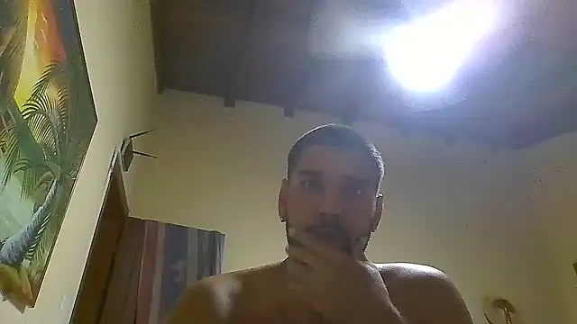 Snapshot of Luksmen chatting on 03.11.25 Luksmen online show from 03.11.25