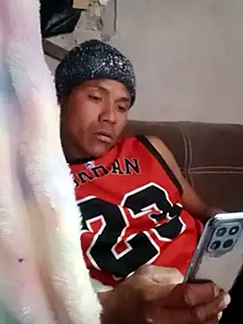 Moreno1813 online show from 03.10.25