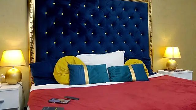 HaileyMoonn online show from 01.08.25