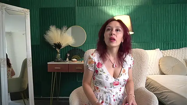 HaileyMoonn online show from 06.28.26