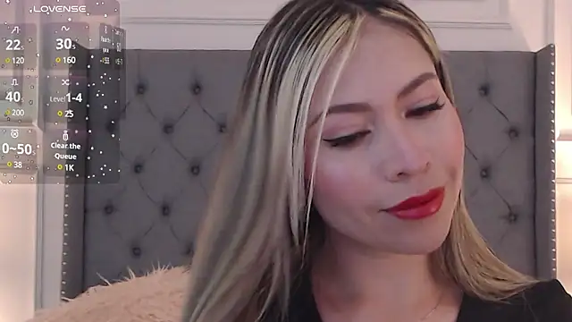 Snapshot of Ammy_Castro chatting on 01.24.25 Ammy Castro online show from 01.24.25