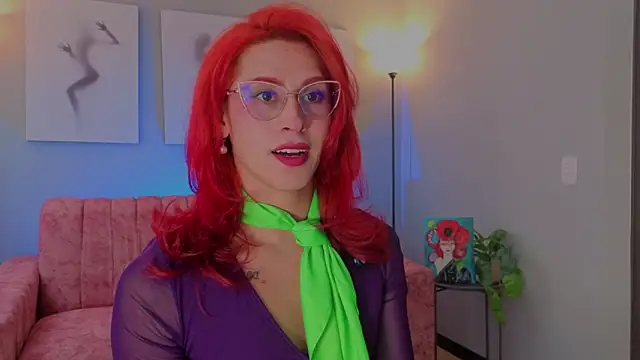 Juliana Saenzz online show from 12.21.25