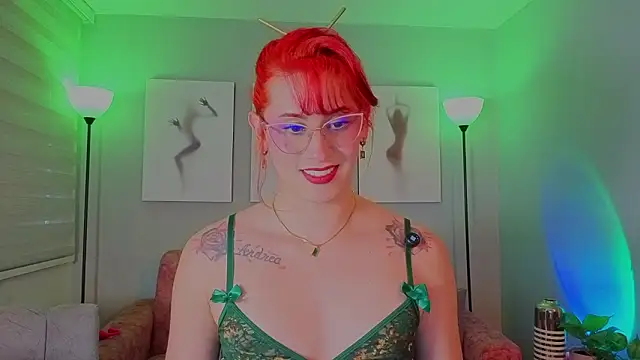 Juliana Saenzz online show from 03.17.26