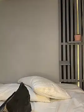 Victoria-And1 online show from 02.14.25