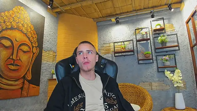 Snapshot of JordanThompson_ chatting on 03.19.25 JordanThompson online show from 03.19.25