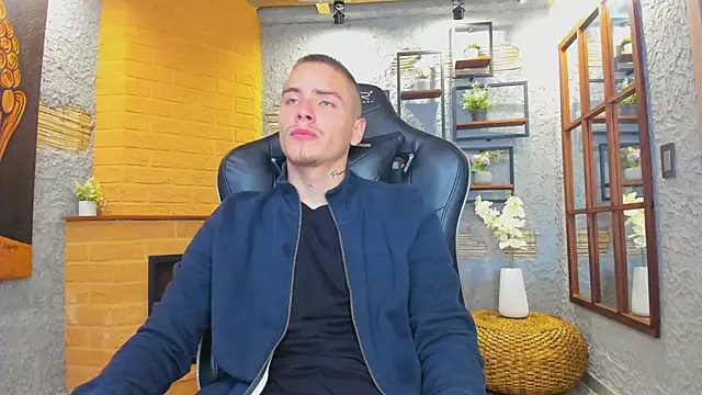 Snapshot of JordanThompson_ chatting on 03.21.25 JordanThompson online show from 03.21.25