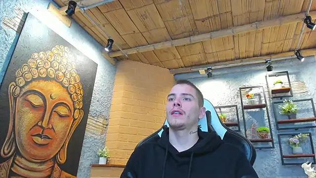 Snapshot of JordanThompson_ chatting on 10.22.25 JordanThompson online show from 10.22.25