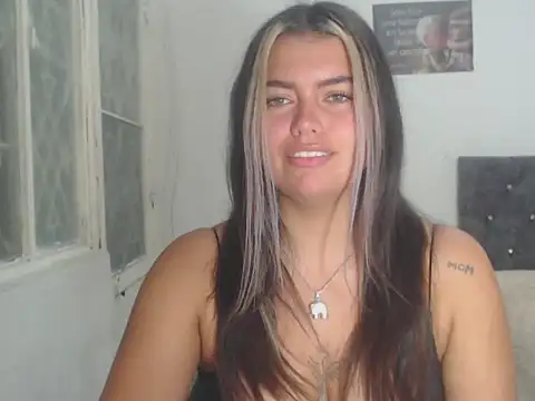 sweetkitty 16 online show from 10.18.25