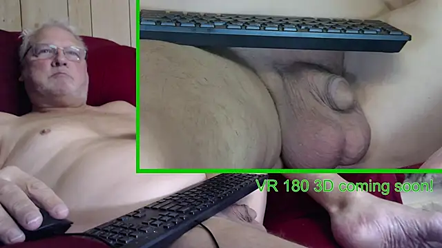 Snapshot of ButtCrackShowing-OOPS chatting on 02.24.26 ButtCrackShowing-OOPS online show from 02.24.26