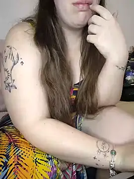 FrancaiseLynne online show from 02.04.25