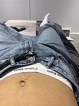 h0rnyguy001 online show from 10.02.25