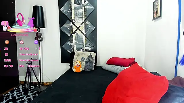 Snapshot of SARAMISHA chatting on 04.06.26 SARAMISHA online show from 04.06.26