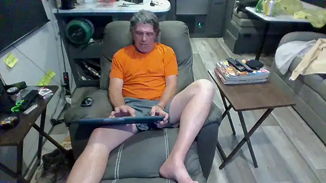 lateniter online show from 03.31.26