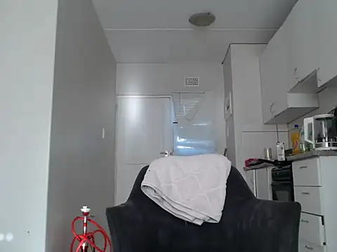 officialkhakes za online show from 02.20.26