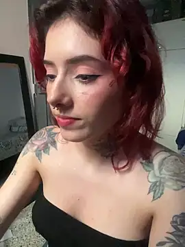 Snapshot of LiliJones_ chatting on 02.07.25 LiliJones online show from 02.07.25