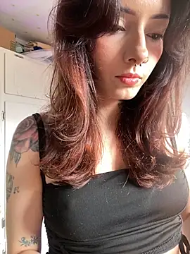 Snapshot of LiliJones_ chatting on 09.11.25 LiliJones online show from 09.11.25