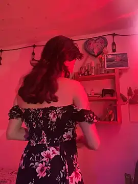 LiliJones  online show from 02.19.26