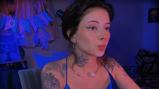 LiliJones  online show from 04.01.26