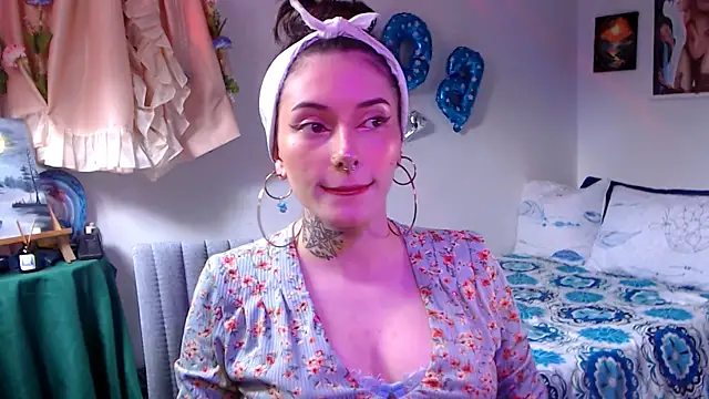 LiliJones  online show from 05.08.26