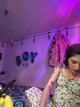 LiliJones  online show from 05.26.26