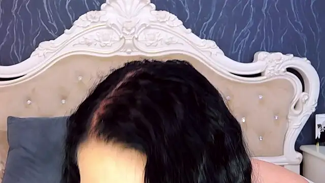 Lauren Saint online show from 10.04.25