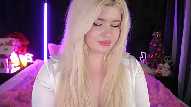 CocoSecretss online show from 01.02.25