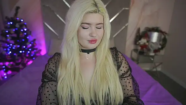 CocoSecretss online show from 01.03.25