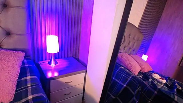 Snapshot of kendall_saenz chatting on 12.12.24 kendall saenz online show from 12.12.24